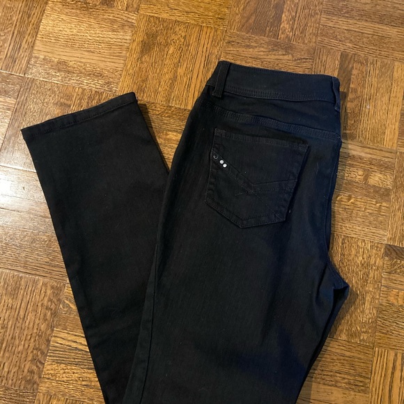 Chicos So Slimming Jeans, Black, size 1S - Picture 5 of 8